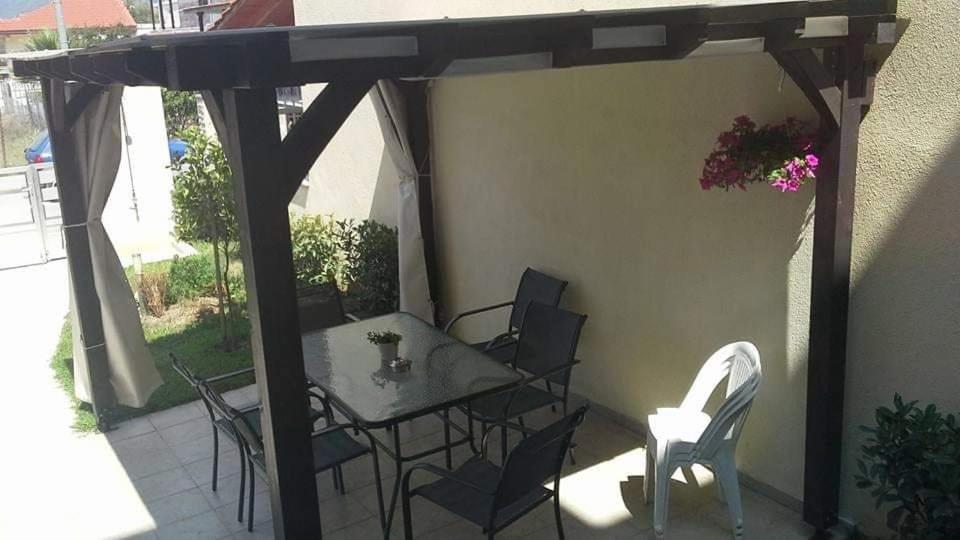 Angie'S Summertime Nea Vrasna Exterior foto