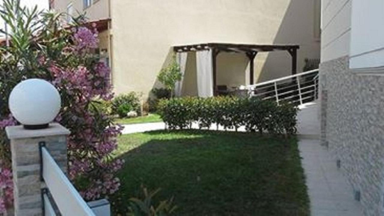Angie'S Summertime Nea Vrasna Exterior foto