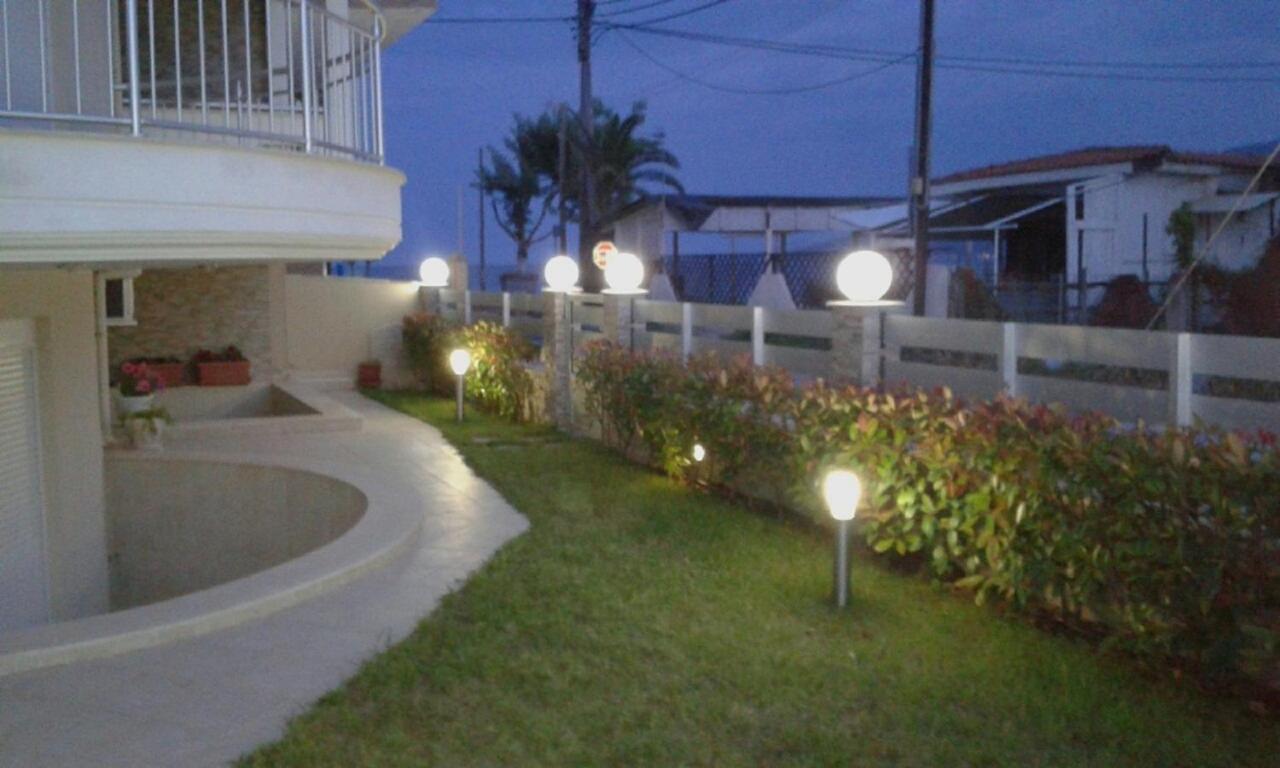 Angie'S Summertime Nea Vrasna Exterior foto